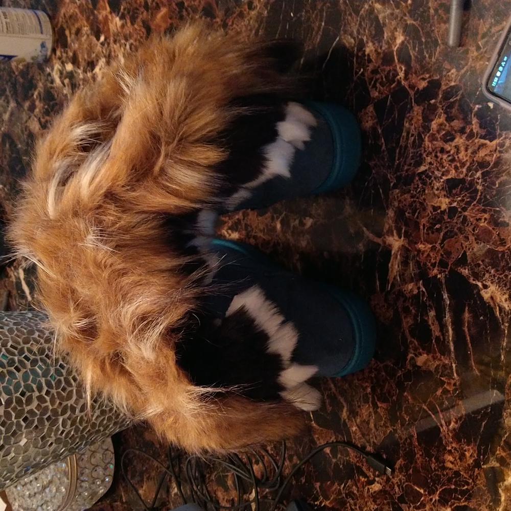 Boots - Picture 2 of 3